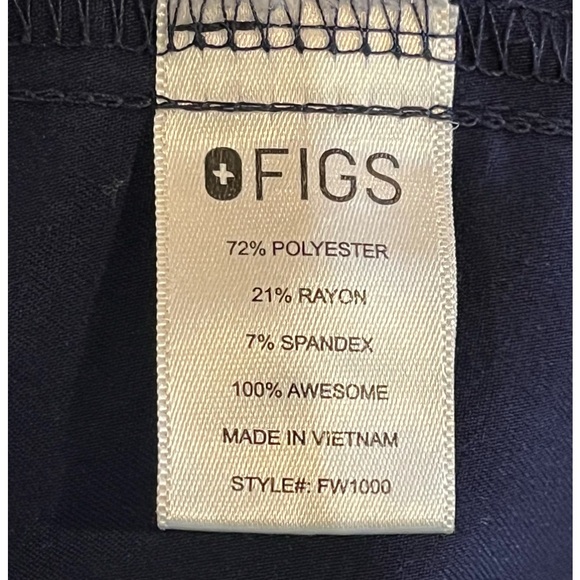 Figs • Catarina Navy Blue One-Pocket V-Neck Scrub Top - M - Picture 8 of 11